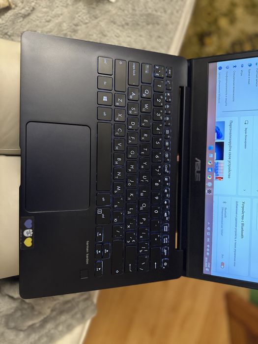 Продаю ноутбук Asus ZenBook 13 UX331UAL
