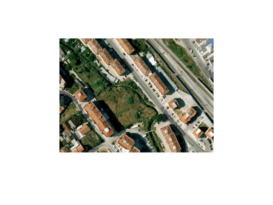 Terreno com Projeto Aprovado para Lar de Idosos para Venda em Sintr...