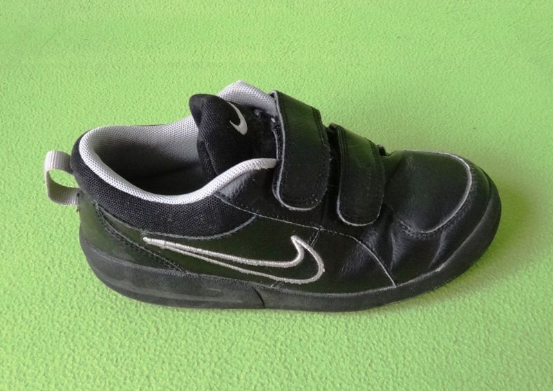 Nike PIKO 4 PS czarne, obuwie miejskie dziecięce 45 4500