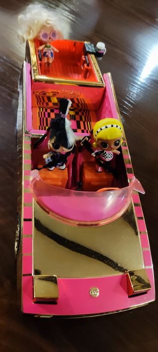 Lol suprise samochód car pool z 3 laleczkami