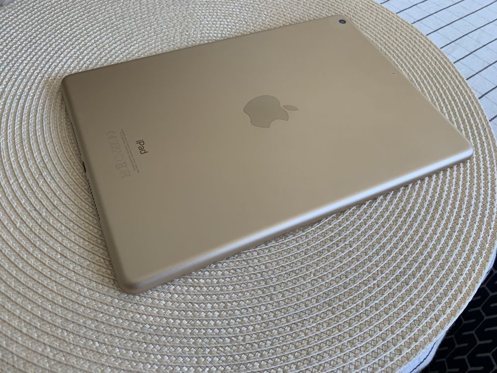 Okazja Ipad 5-ej generacji 32gb Gold stan idealny jak nowy