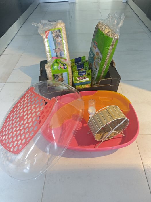 Gaiola para hamster e consumiveis