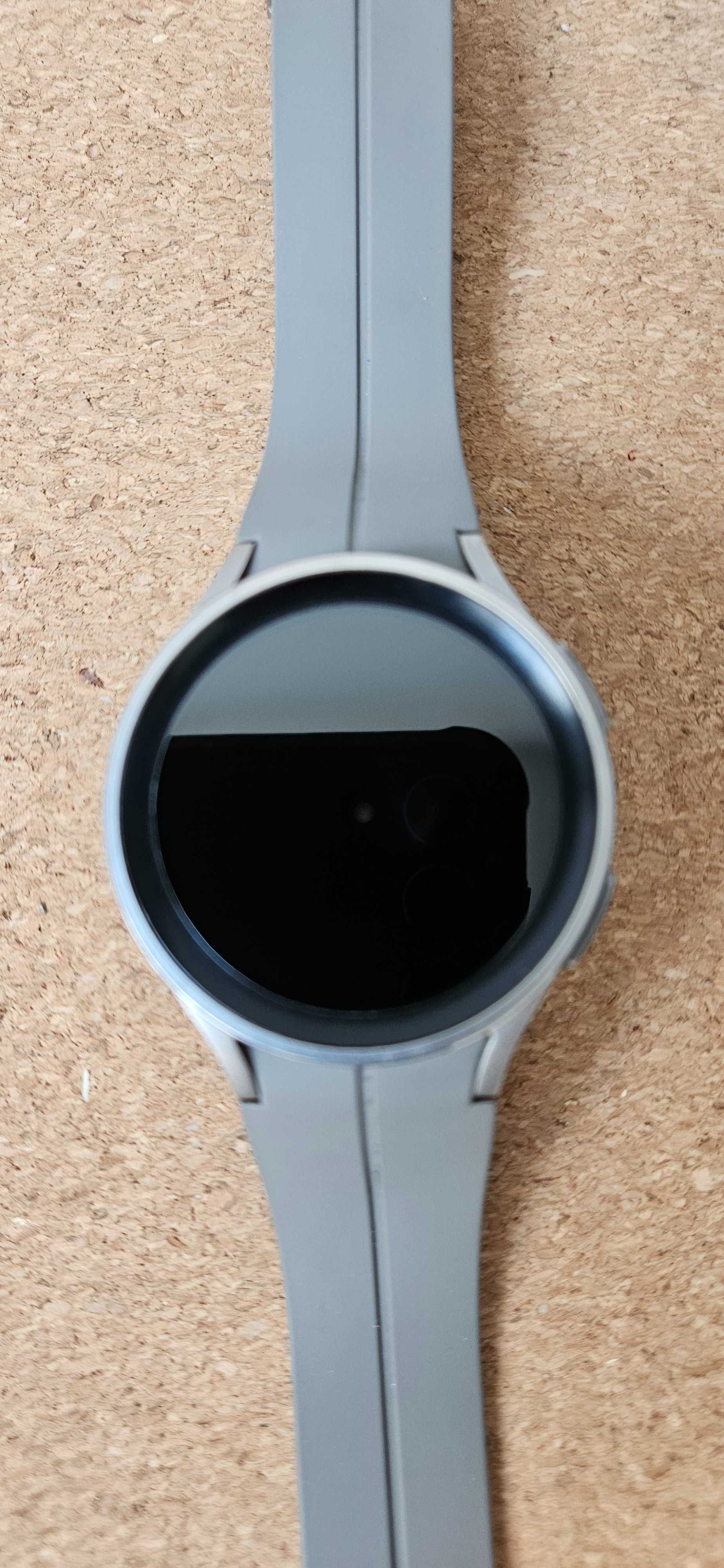 SAMSUNG Galaxy Watch5 Pro 45mm LTE Szary szafirowe szkło SM-R925F