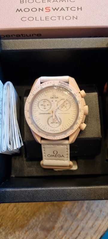 Omega x Swatch Biocéramique MoonSwatch Mission To The Venus SO33P100