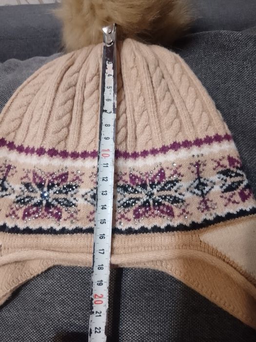 Шапка для дівчинки з вушками