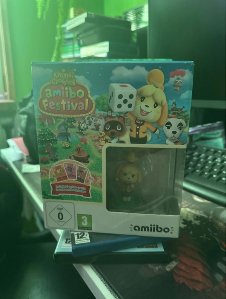 Animal Crossing amiibo bundle Isabelle