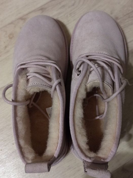 Продам нові уггі ALPINE design розмір 40,5, устілка 26,5 см.