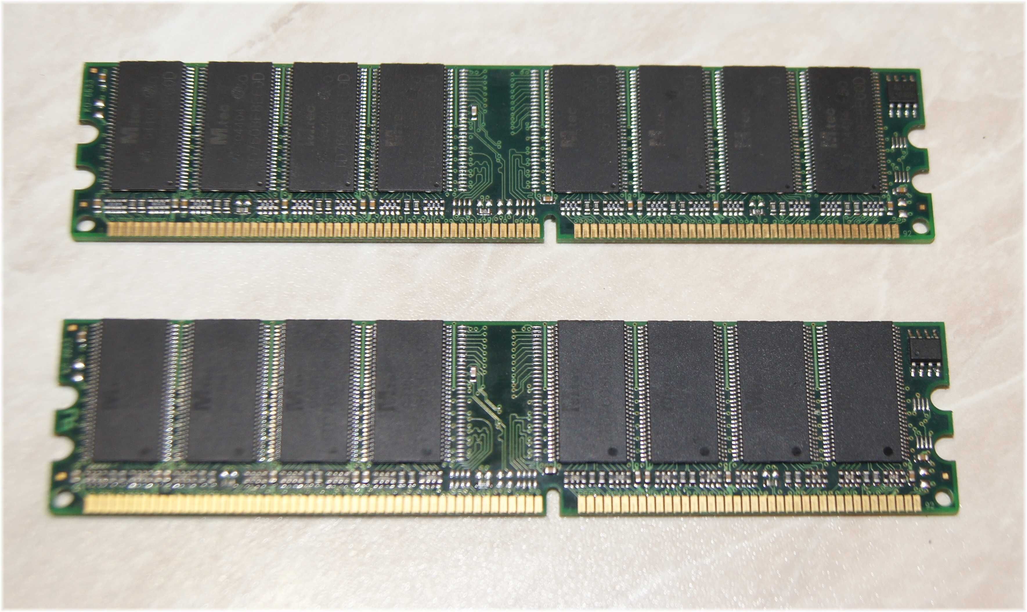 Pamięć RAM 1 GB, PC2100 DDR, 266MHz (2 sztuki po 512 MB}