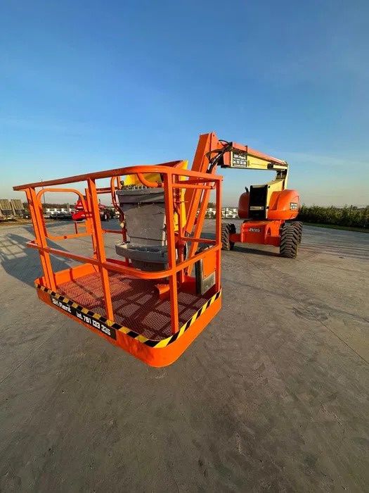 Podnośnik / podest / JLG 800 aj (26m) wynajem również z operatorem/