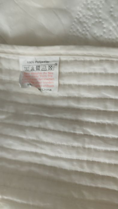Kapa narzuta 140 cm x 215 cm kol biało kremowy