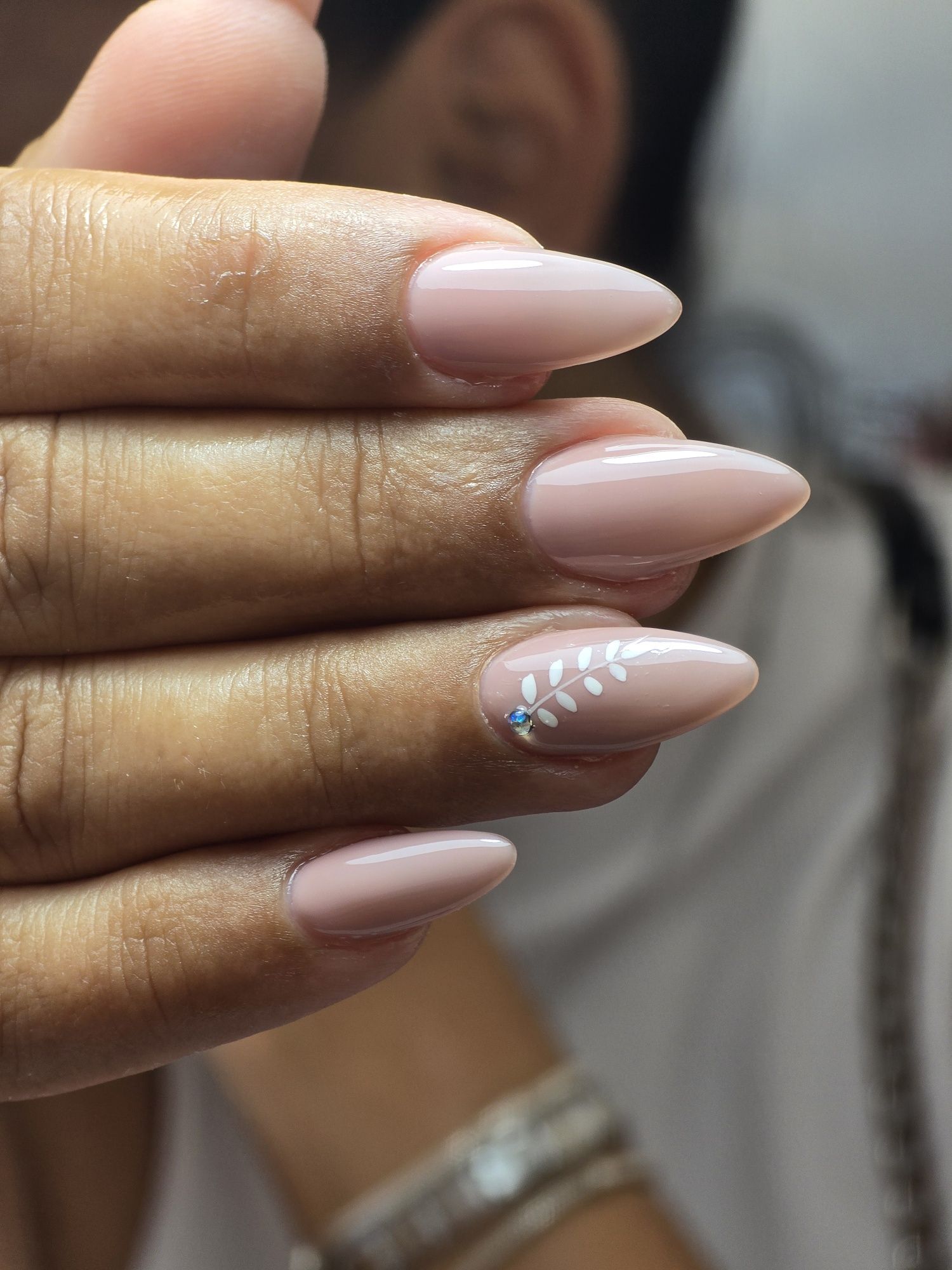 Unhas rua foros de Amora n39 B Seg a Dom