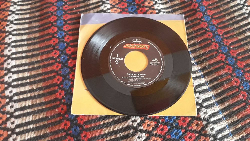 Yann Anderson - Song for Nadim - single - portes incluídos