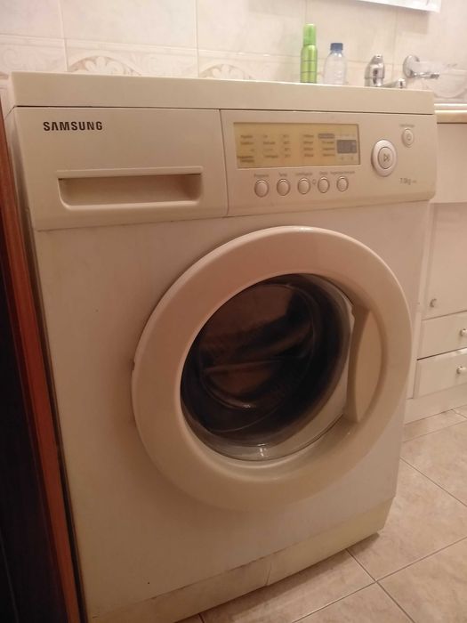 Máquina de lavar roupa Samsung