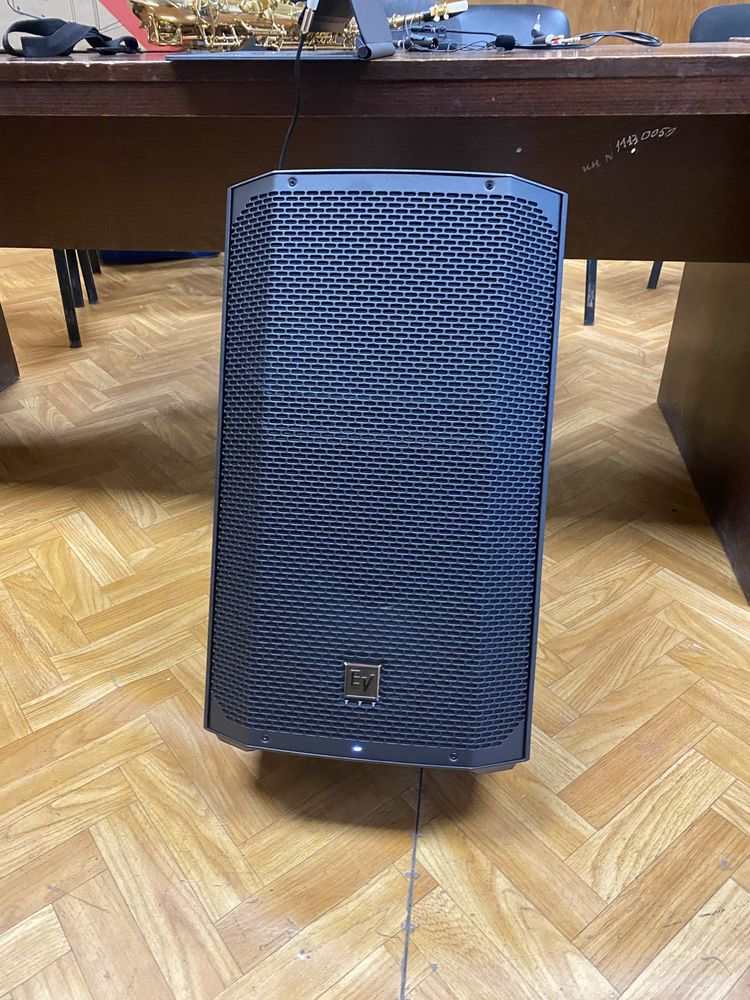 Electro voice EVERSE 8 12 Акумуляторна акустична система