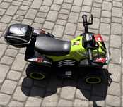 Mini quad na akumulator