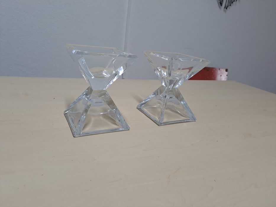 Vendo 2 castiçais de cristal