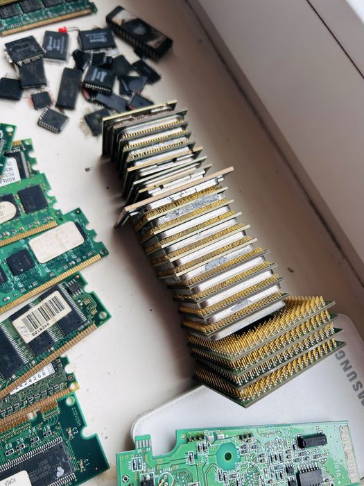 Радиодетали разные