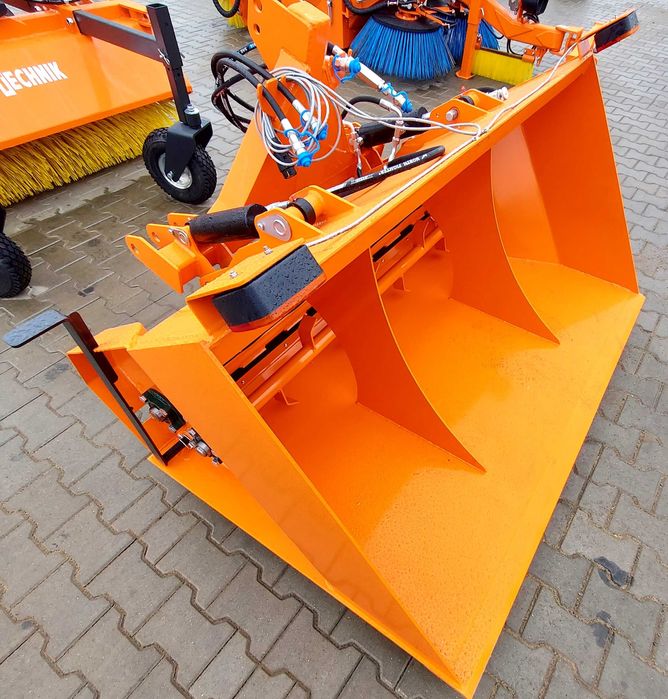 Osprzęt zimowy do ciągnika ! Piaskarka Solarka Pług śnieżny Odmiatarka