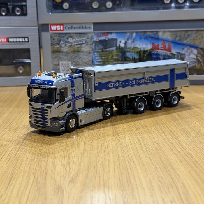 Model 1:50 WSI Scania Streamline High 4x2 + naczepa