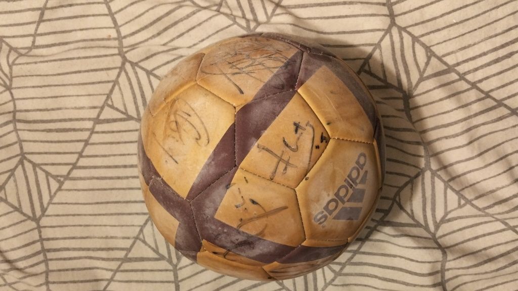 Bolas autografadas pelas seleções de Portugal 2004 e 20