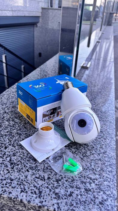 Цокольная камера лампочка 4mp icsee в цоколь Е27 wifi айси поворотная