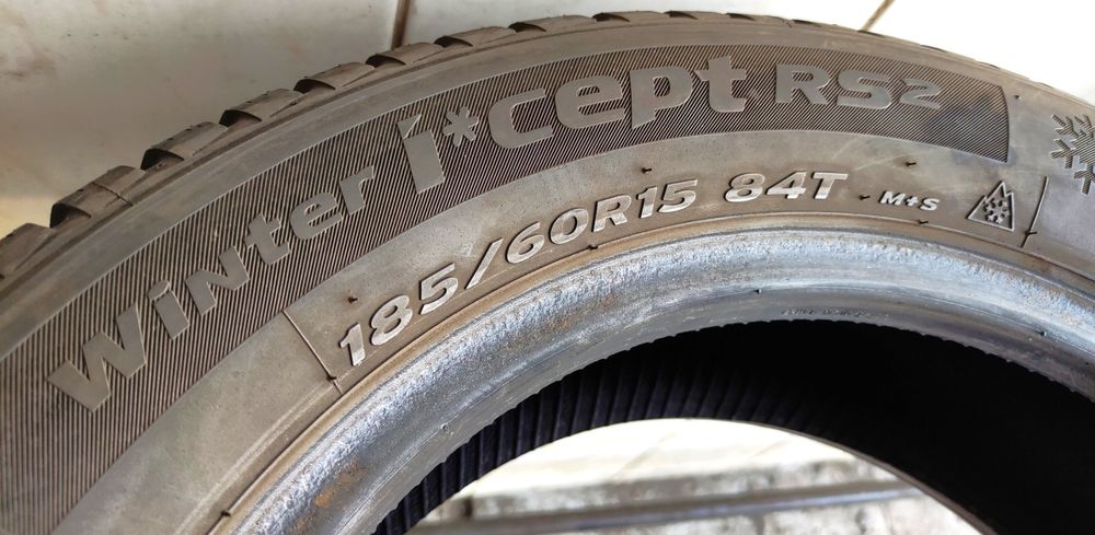 2x 185/60R15 Hankook Winter I'Cept RS2 W452 84T 6,12mm