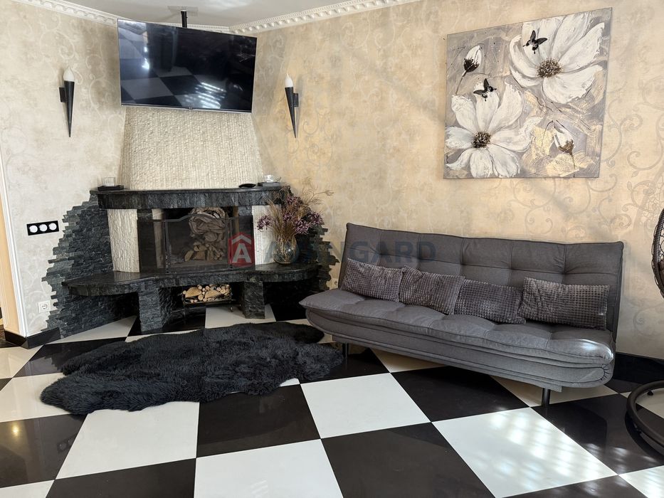 Таунхаус з ремонтом, Святопетрівське!!!