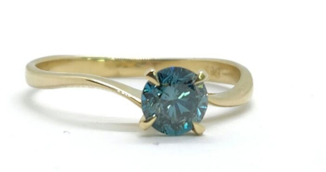 Pierścionek zaręczynowy z brylantem, diament naturalny, 0,55ct.