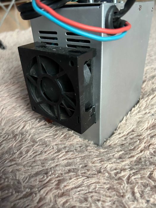 Зарядний пристрій 12 вольт