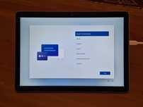 Surface Go 2 (m3/4GB/64GB) - Stacjonarny (działa na zasilaczu)