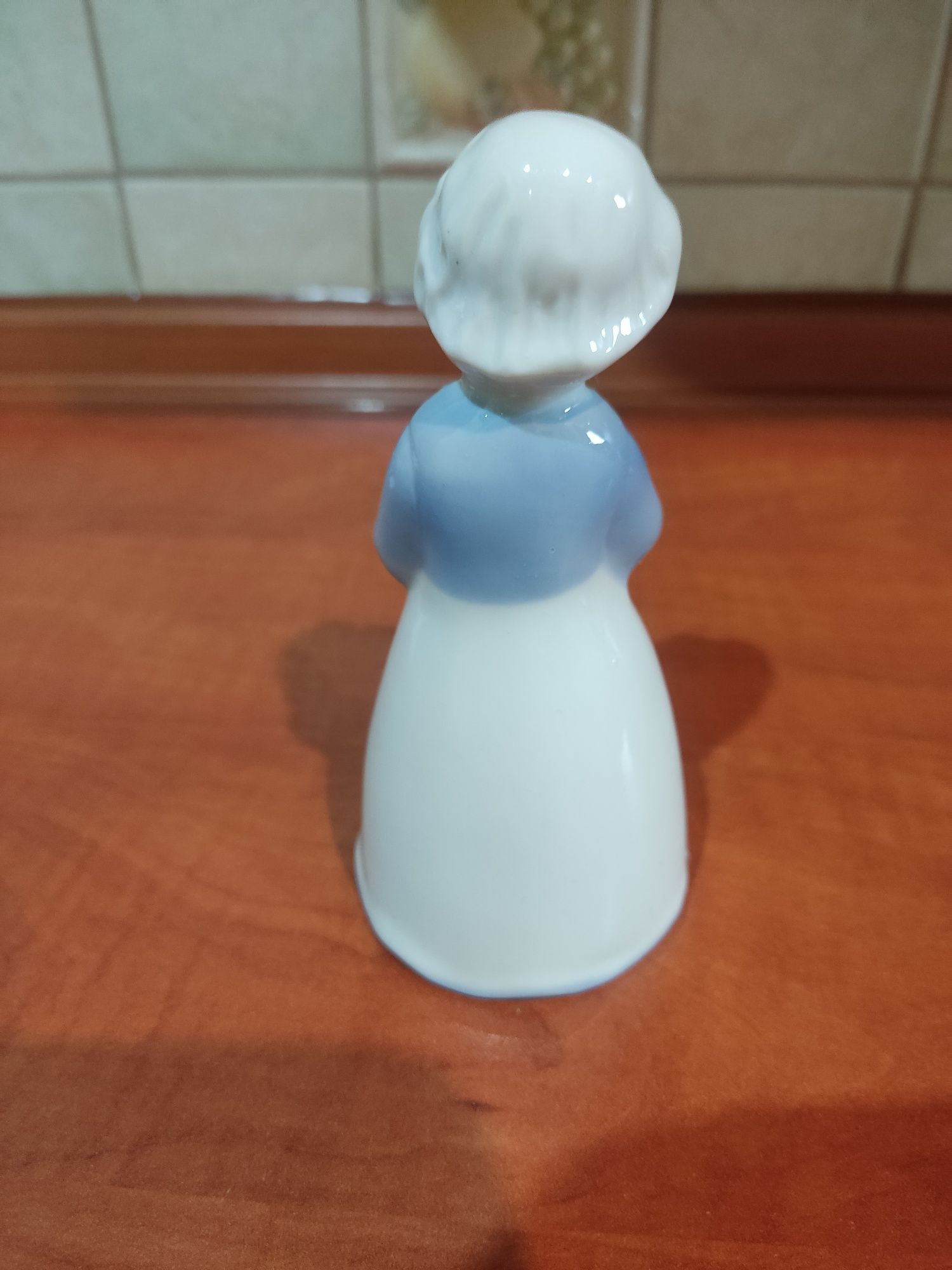 Figurka porcelanawa, świecznik