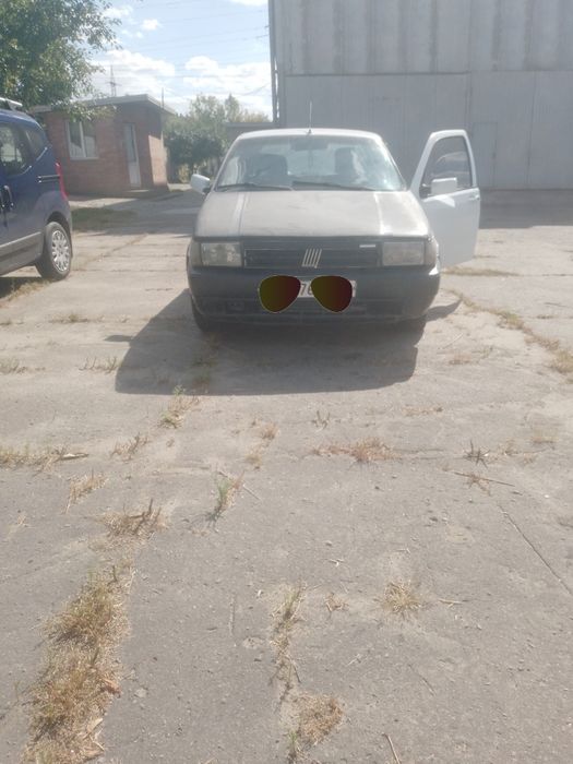 Автомобиль фиат типо