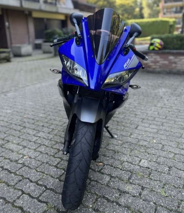 Yamaha YZF R125 Szyba nowa szybka owiewka