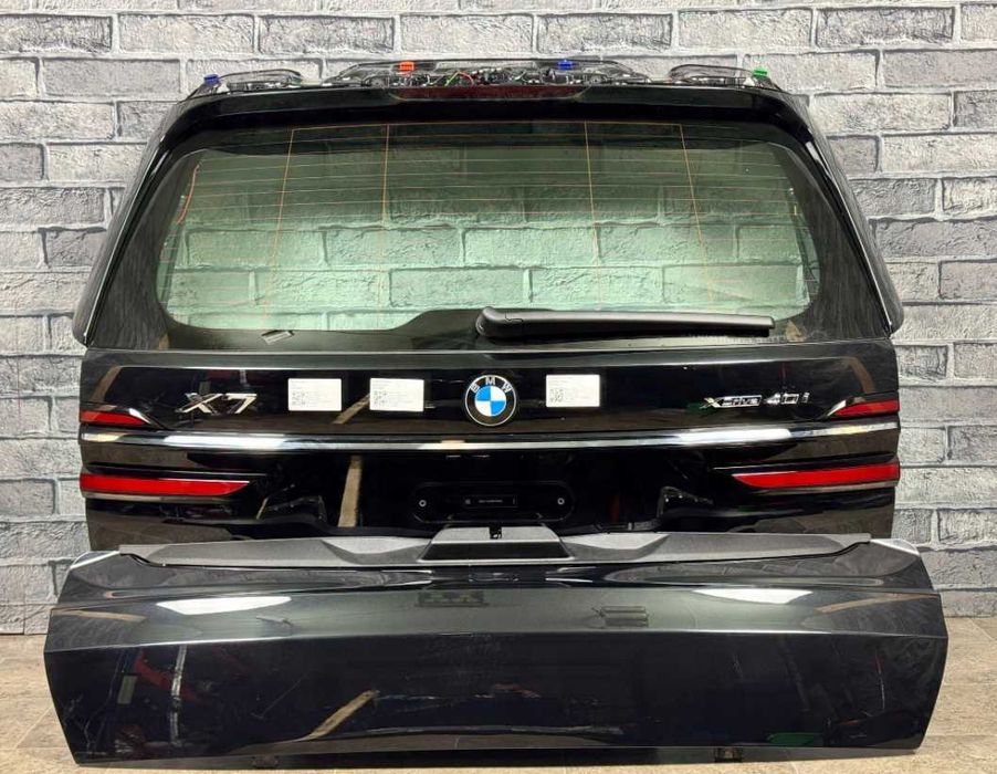 BMW X7 G07 крышка багажника в цвет