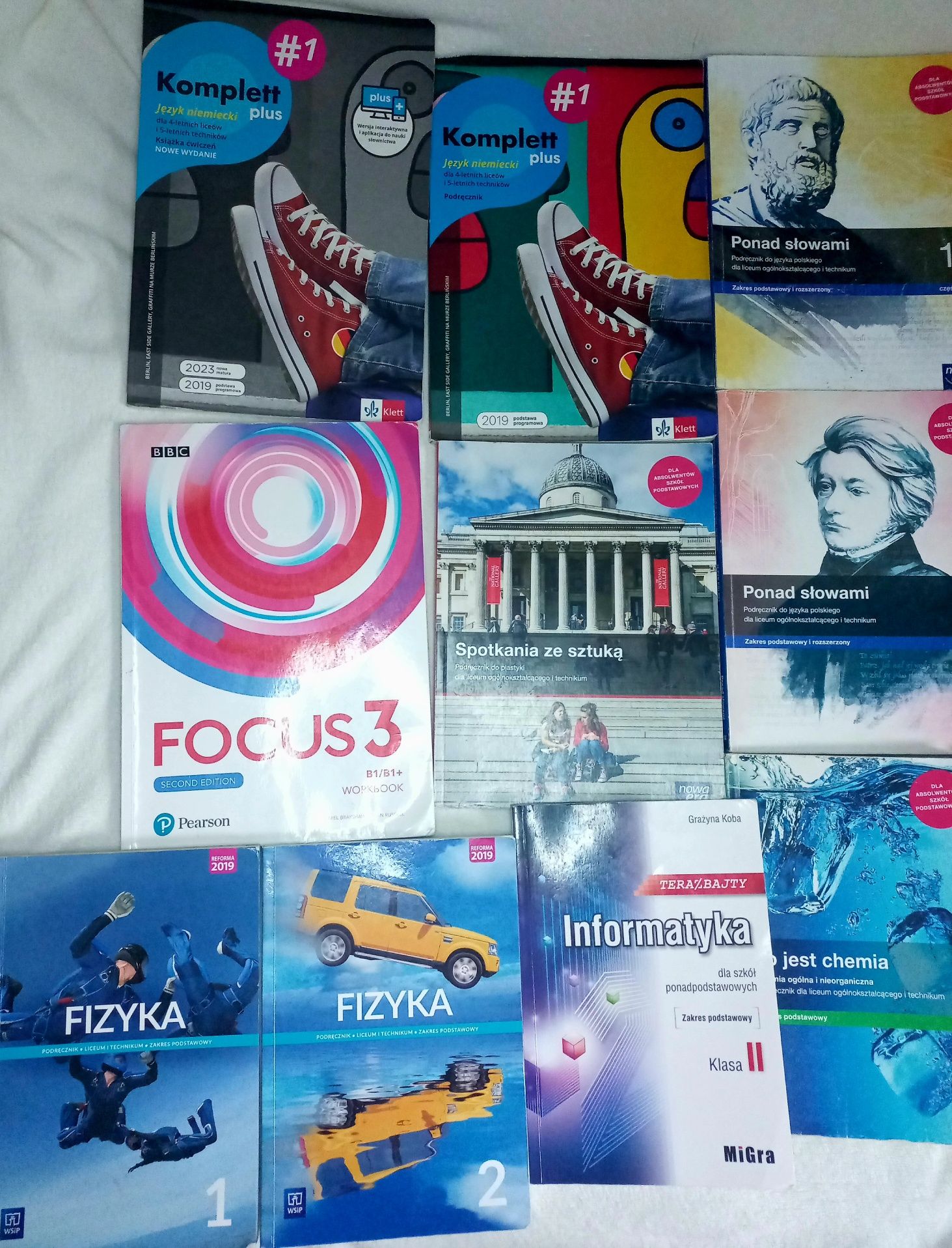 Podręczniki szkolne do liceum ogólnokształcącego i technikum