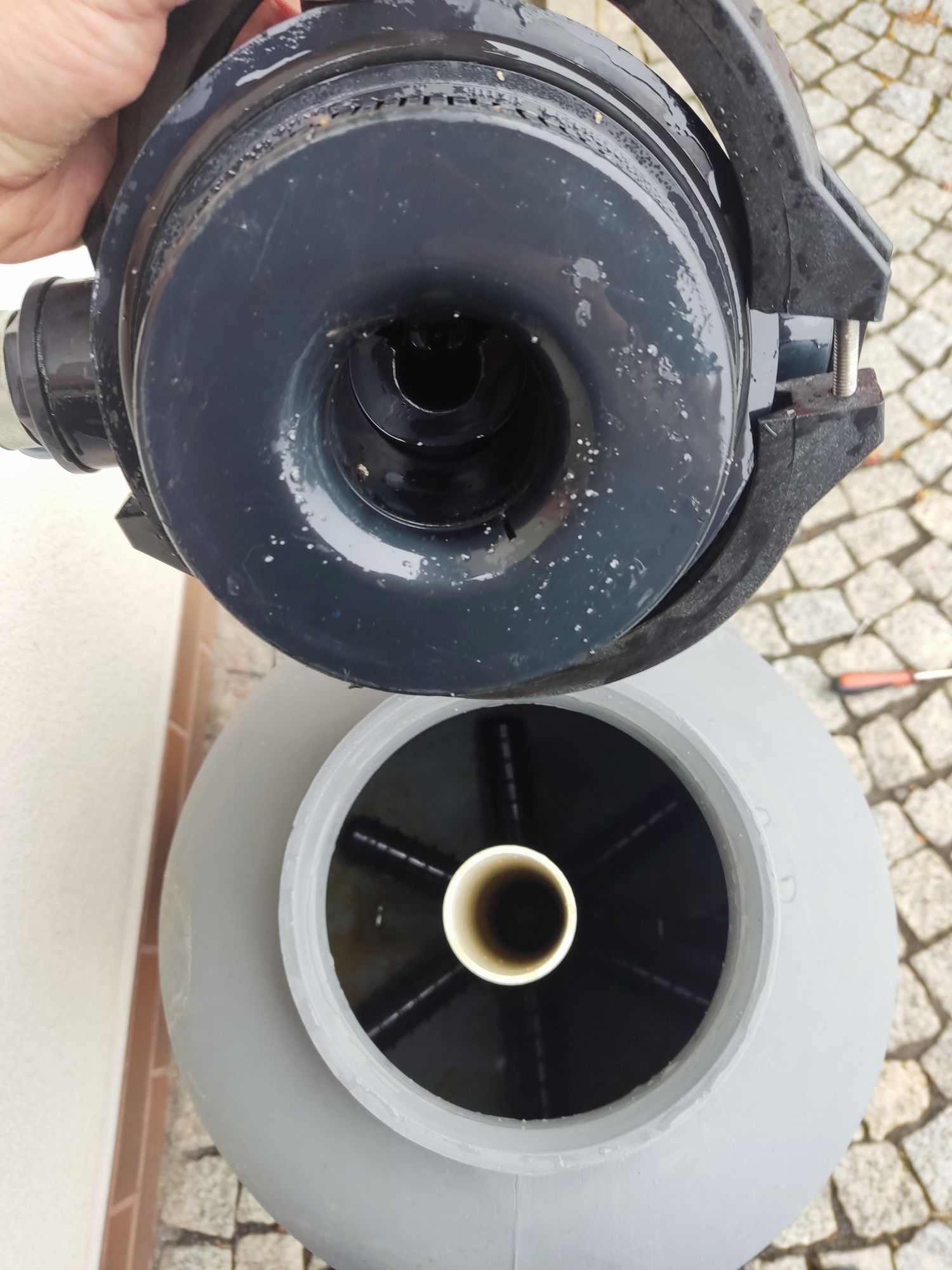 Pompa i filtr piaskowy do basenu