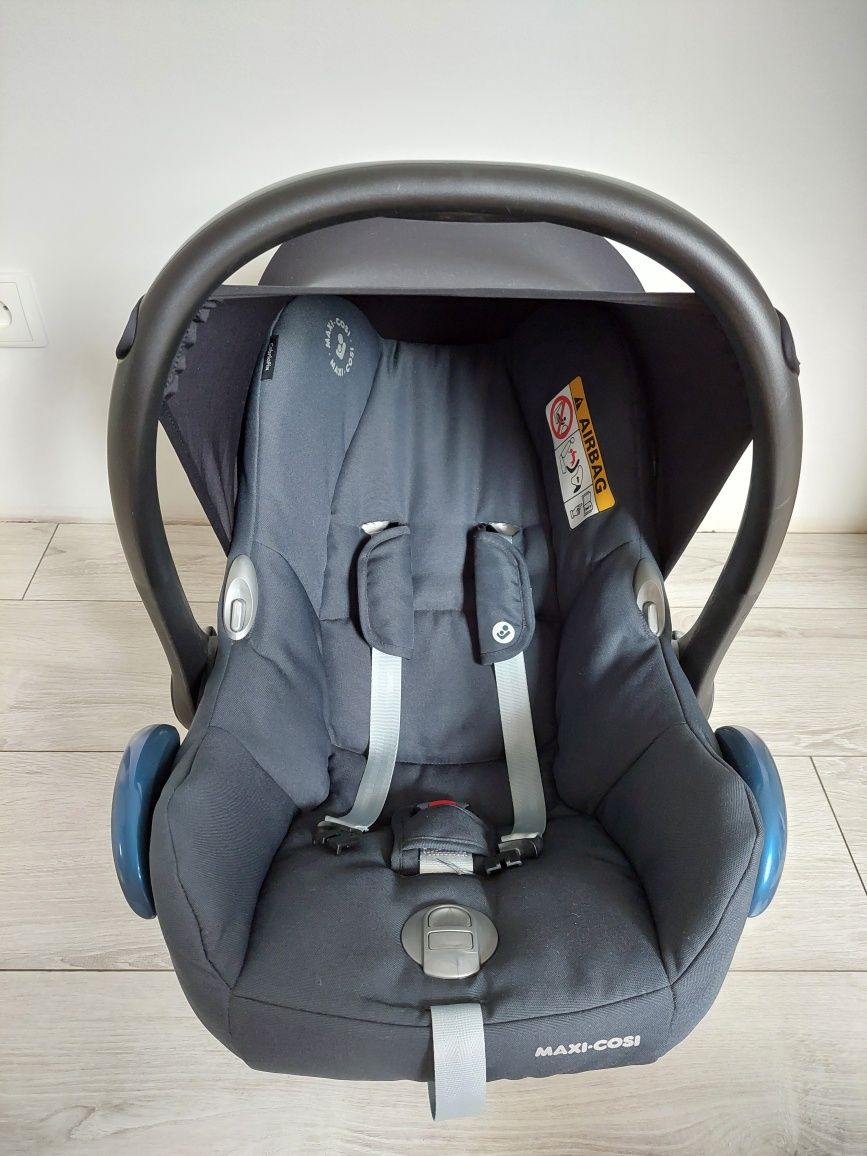 Fotelik samochodowy CabrioFix czarny Maxi Cosi 0-13 kg z wkładką