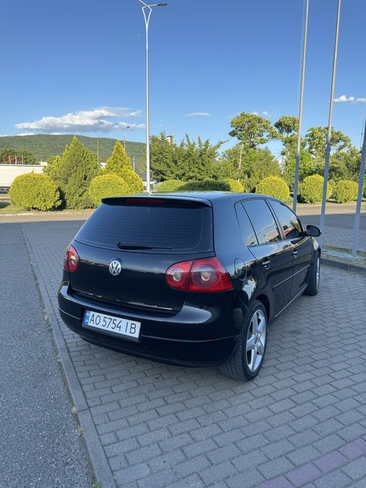 Volkswagen golf 5 (2004р)
