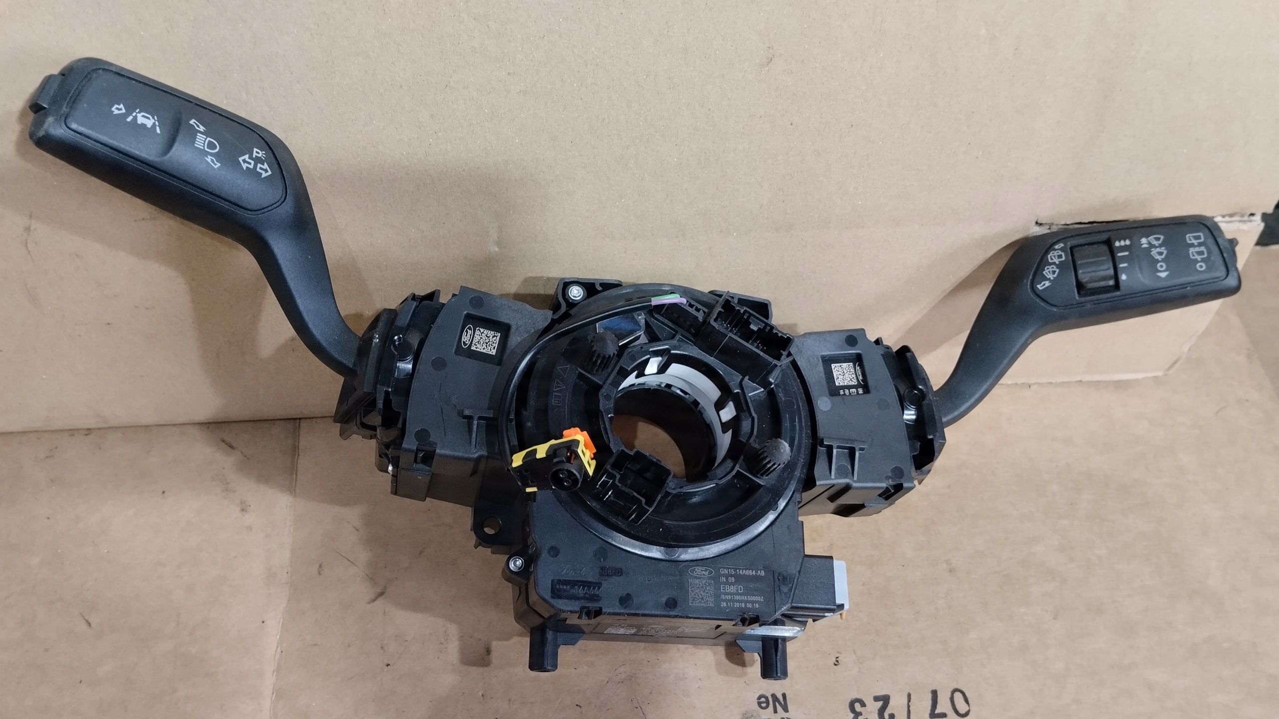 Przełącznik Zespolony Ford Fiesta MK8 Focus MK4 H1BT-3F944-AH