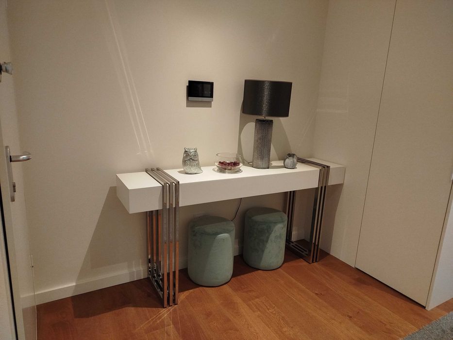 Consola Evelyn Laskasas