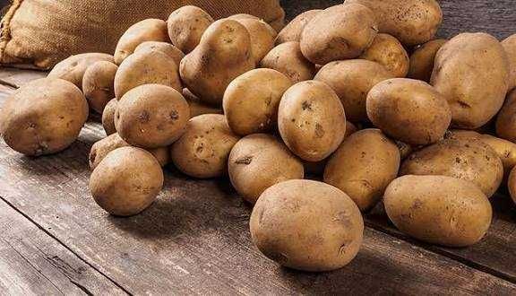 Картопля дрібна , не дорого .