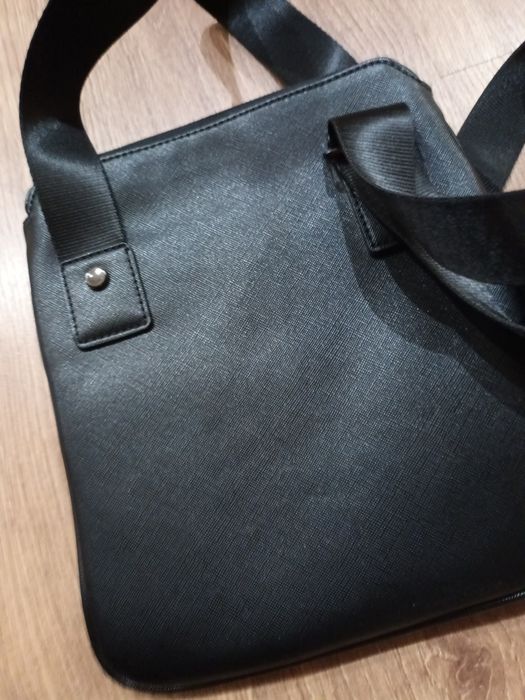 Bolsa guess completamemte nova