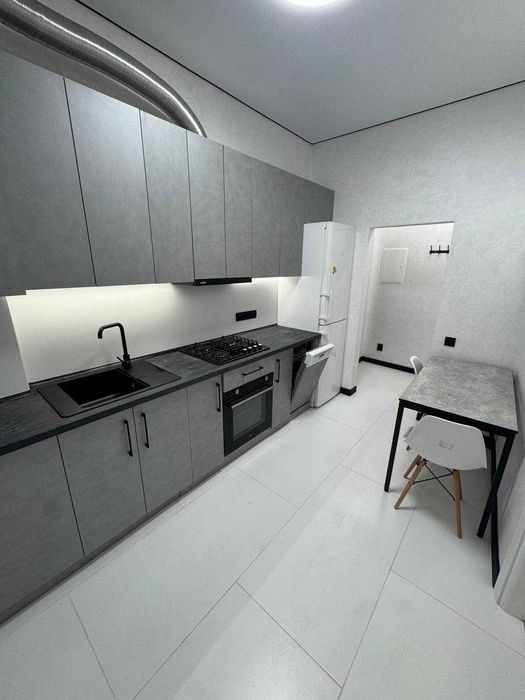 Оренда 1-кімнатної квартири Площа Ринок ЦЕНТР МІСТА ПЕРША ЗДАЧА