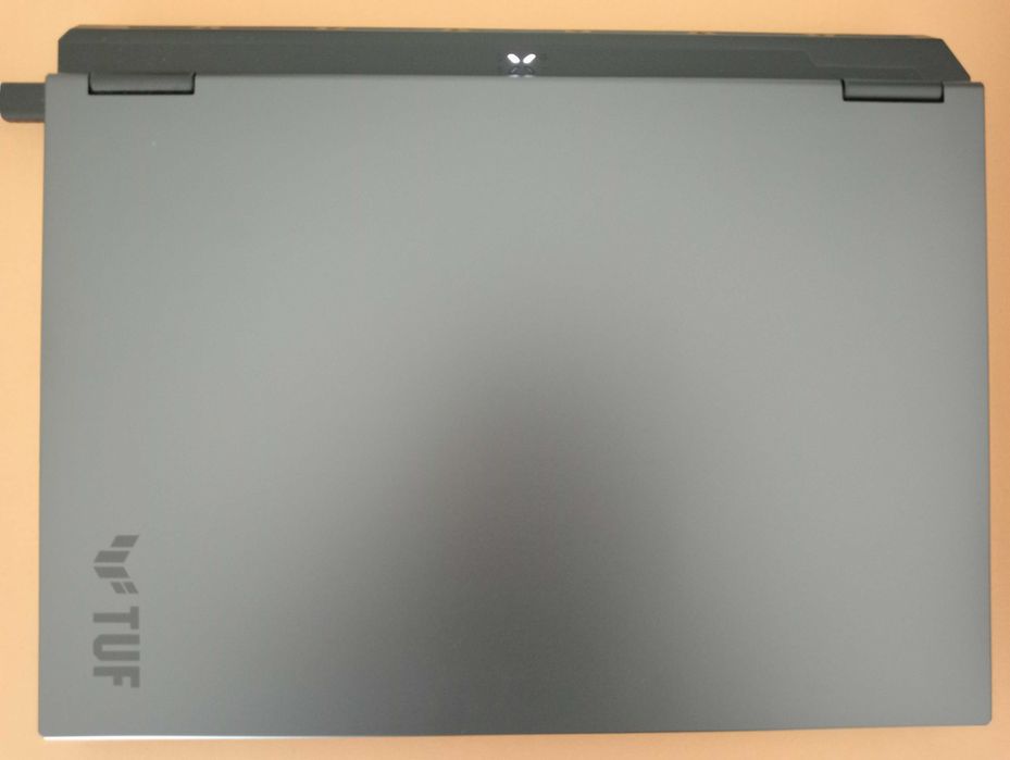 Portátil Asus TUF Gaming F16 (2025) Jaeger Gray - NOVO!