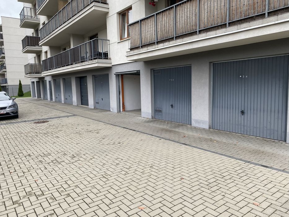 Sprzedam garaż REZERWACJA !!!