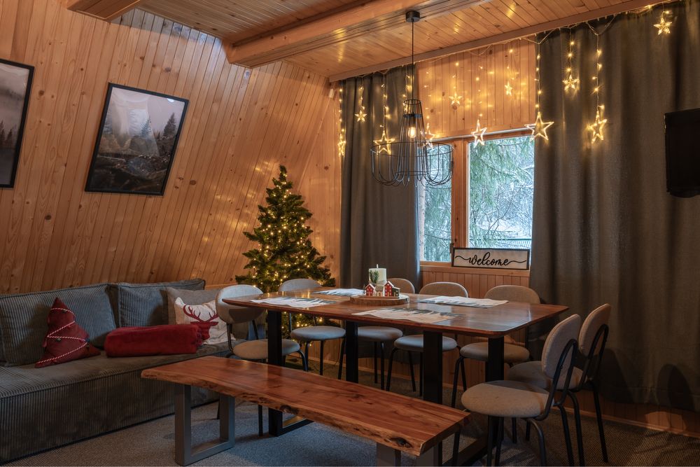 Domek w lesie z jacuzzi, magiczny klimat,narty,lodowisko,sanki