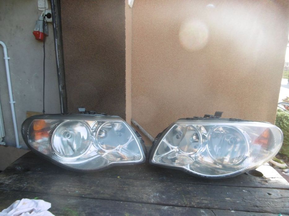 Lampa przód Chrysler Voyager LIFT ZKW EUROPA