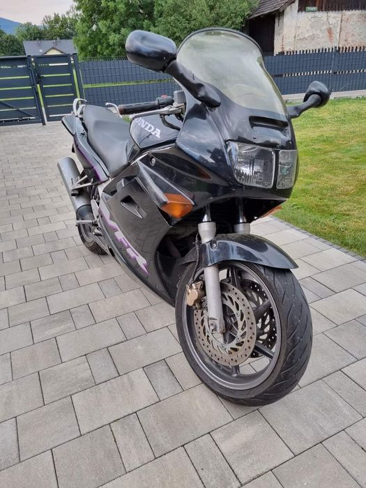 Honda vfr 750 rc36