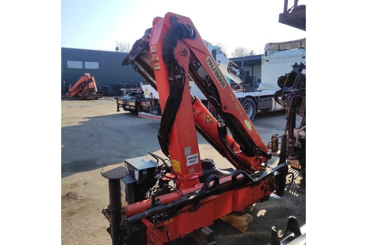 hds manipulator palfinger 7001 rok 2013 hiab fassi hmf atlas