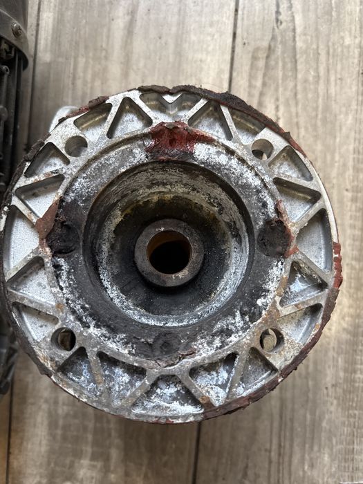 Silnik podajnika ogniwo eko plus biecz.